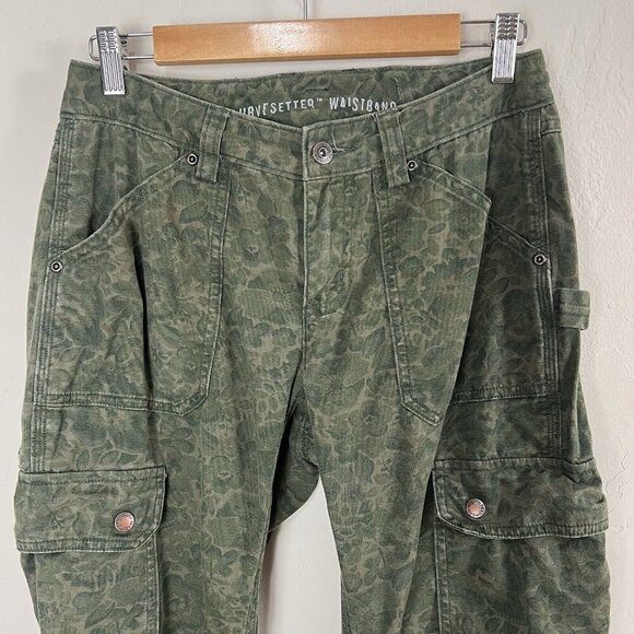 Duluth Size 2 Green Floral Straight Leg Curvesetter Cargo Carpenter Pants - Picture 2 of 10